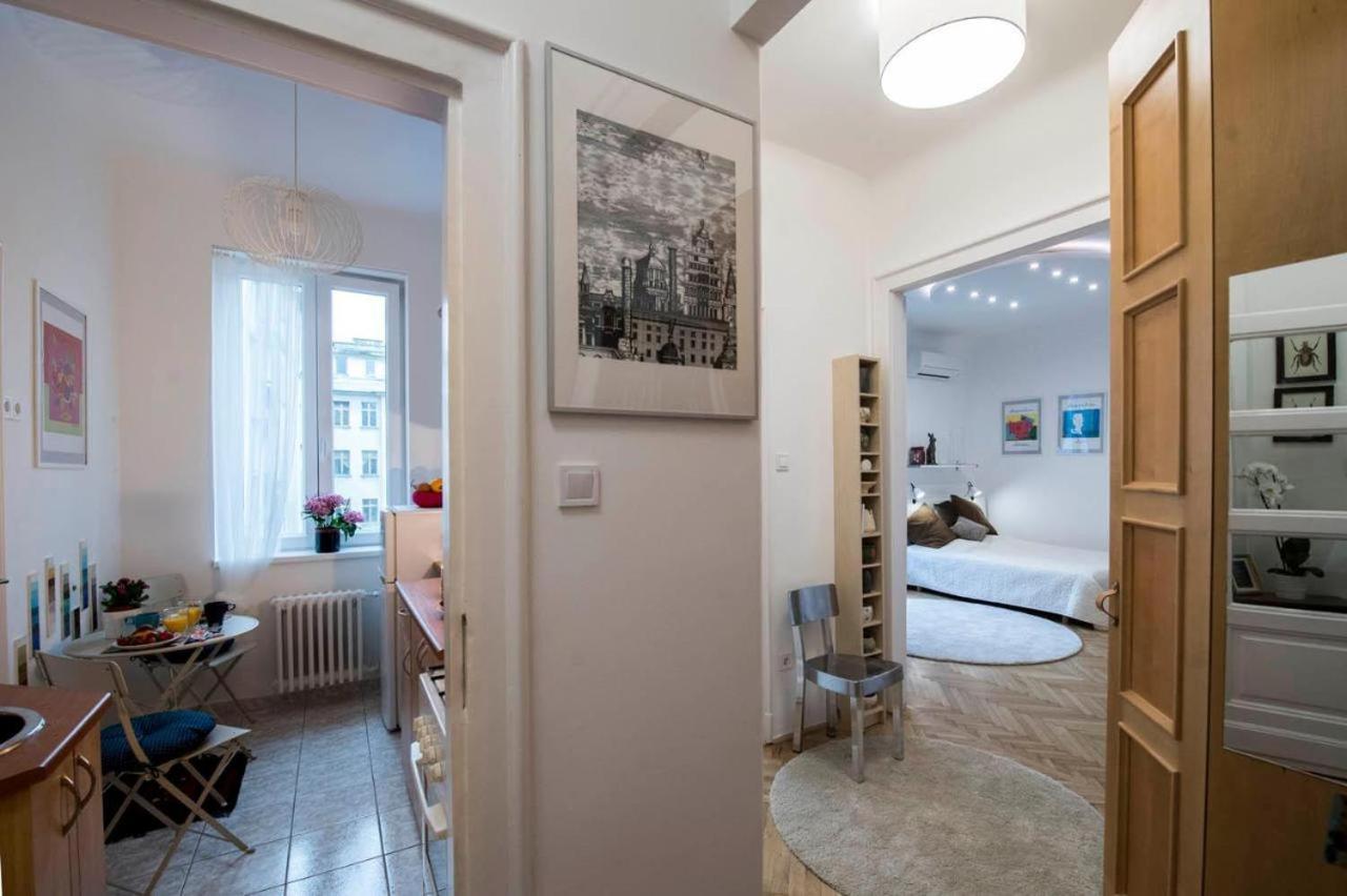 Gorgeous Flat Right Near The City Center Budapest Esterno foto