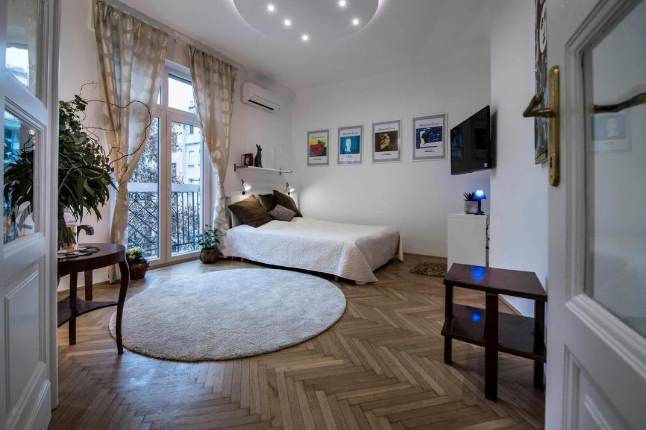 Gorgeous Flat Right Near The City Center Budapest Esterno foto