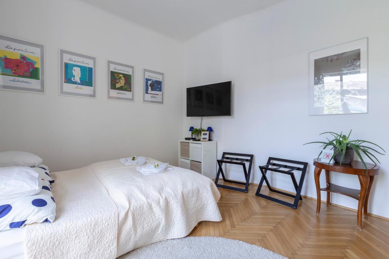 Gorgeous Flat Right Near The City Center Budapest Esterno foto